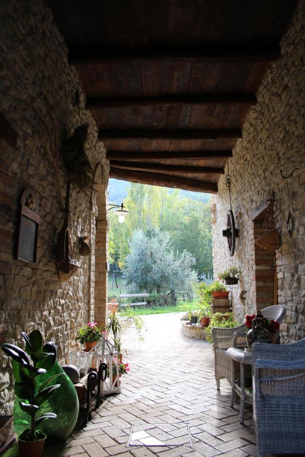 Casale Fontanile Bed And Breakfast Smerillo Dış mekan fotoğraf