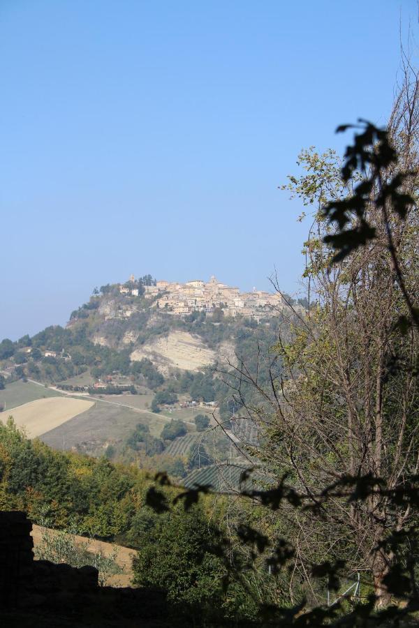 Casale Fontanile Bed And Breakfast Smerillo Dış mekan fotoğraf