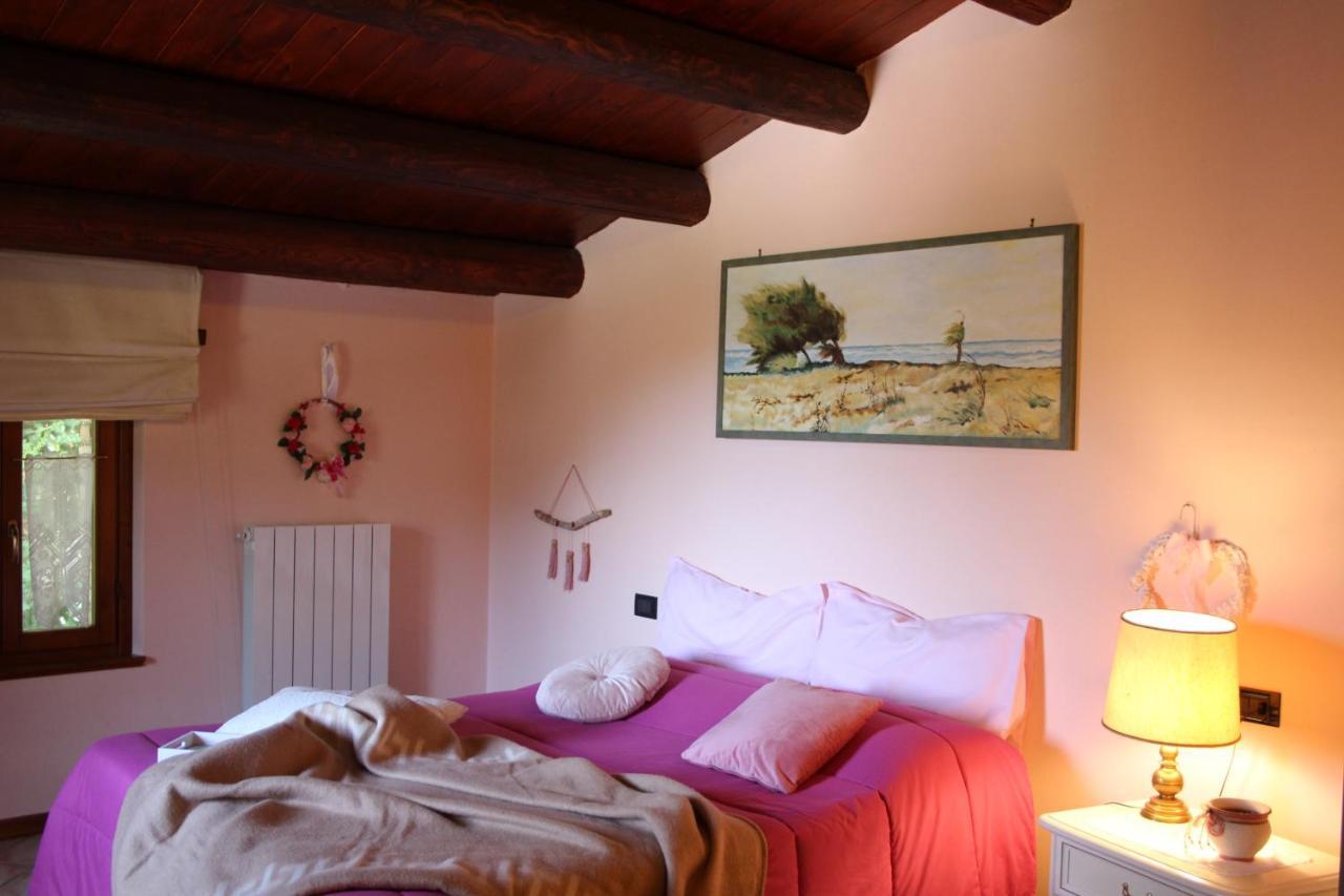 Casale Fontanile Bed And Breakfast Smerillo Dış mekan fotoğraf